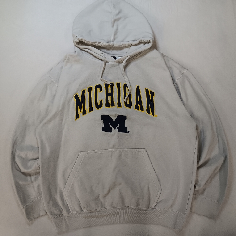 Michigan Men's UofM Hoodie by Genuine Stuff M